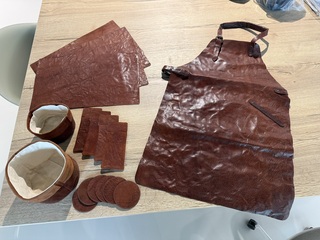 Lederen tafelset 17 delig, Served With Style, chestnut, 2026